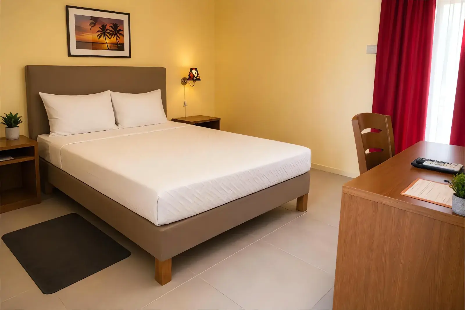 Standard Room, Viana Hotel — photo 1 of 2